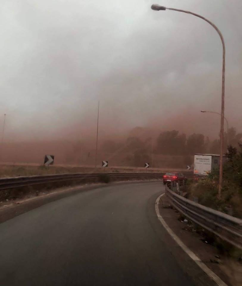 Ilva Taranto foto Profilo Facebook Di Maio