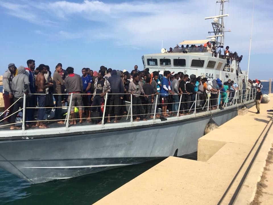 Migranti credits البحرية الليبية